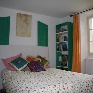 A La Ferme Banzai - Face Aux Pyrenees Couette-café